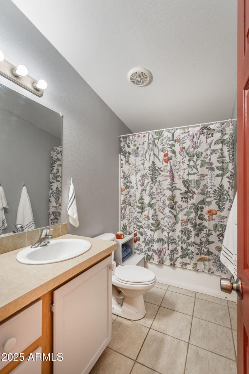 30-web-or-mls-4535-lazy-lariat-ln