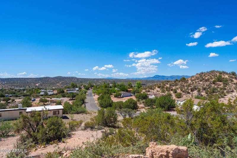 42-web-or-mls-4535-lazy-lariat-ln
