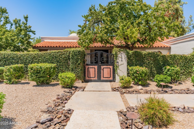 Mature landscaping