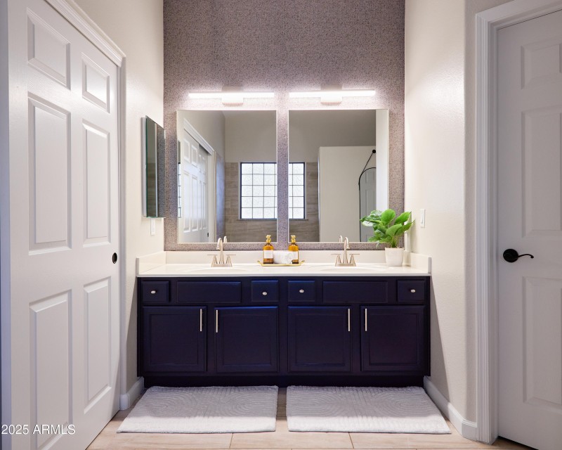 En-Suite Primary Bathroom