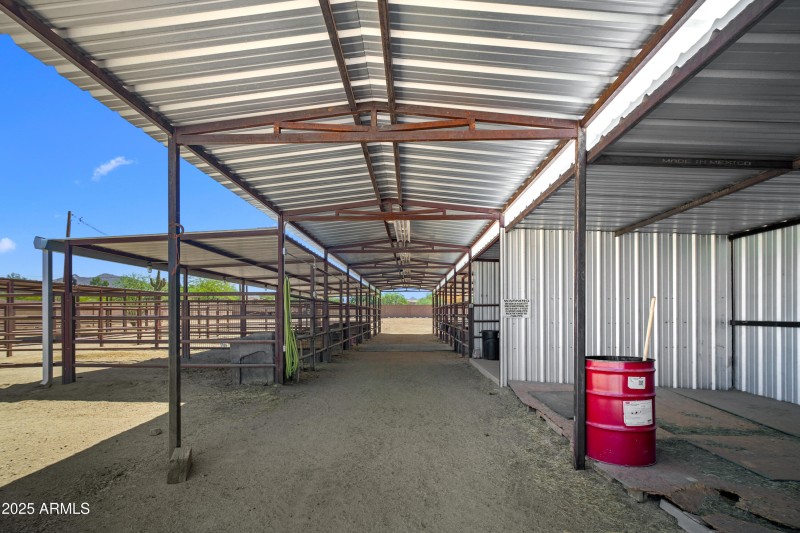 11 Stalls