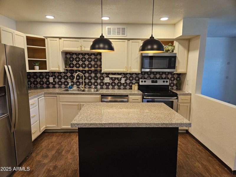 Kitchen 2
