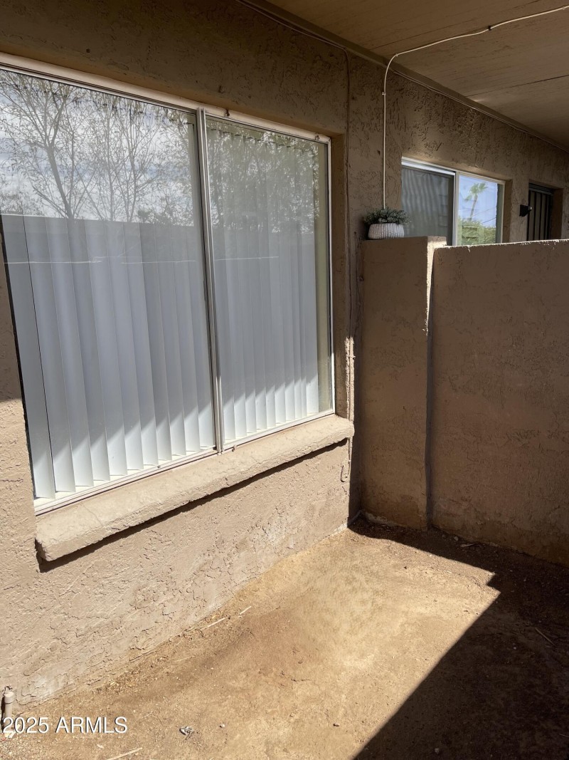 Front Patio Courtyard 2