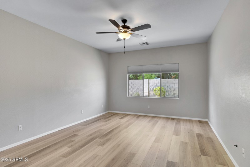 16188 W Hearn Rd-19