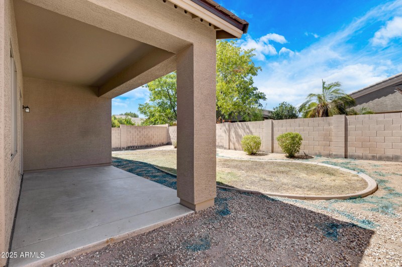 16188 W Hearn Rd-30
