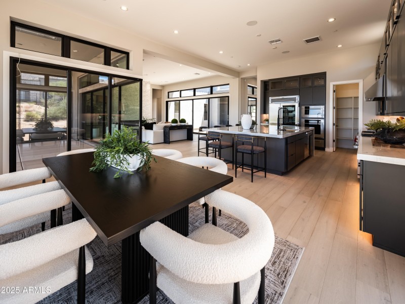 Casual Dining Area