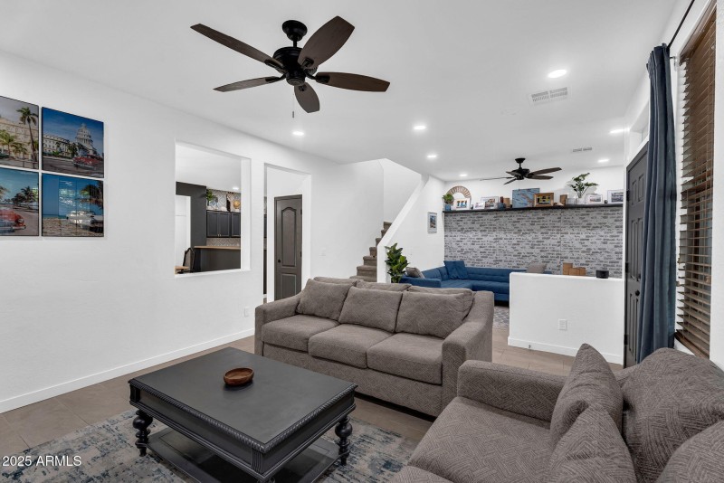 6-web-or-mls-Yeager-06