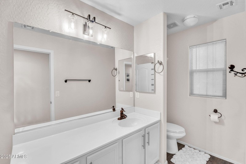 30-web-or-mls-Yeager-30