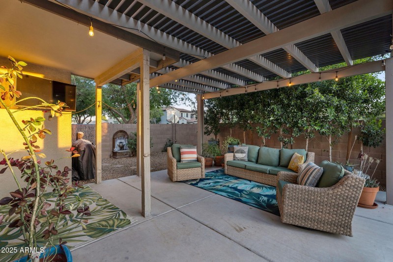 35-web-or-mls-Yeager-35