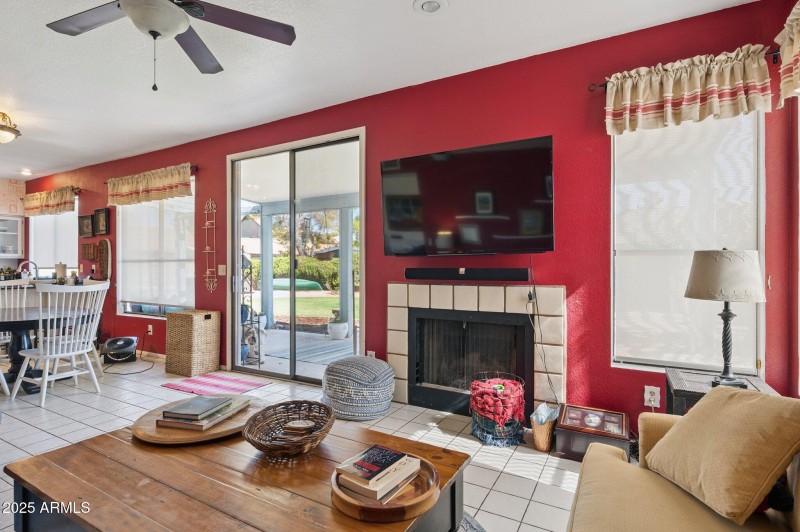 17-web-or-mls-2601-w-upland-dr