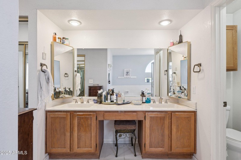 27-web-or-mls-2601-w-upland-dr