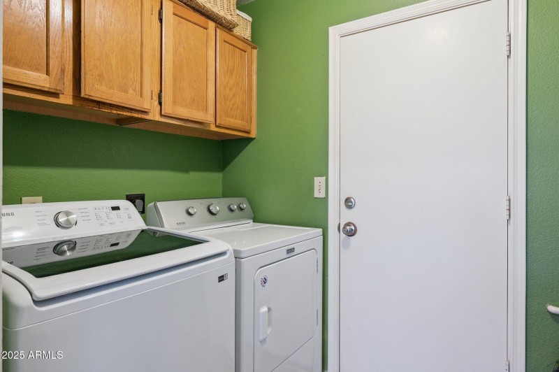 34-web-or-mls-2601-w-upland-dr
