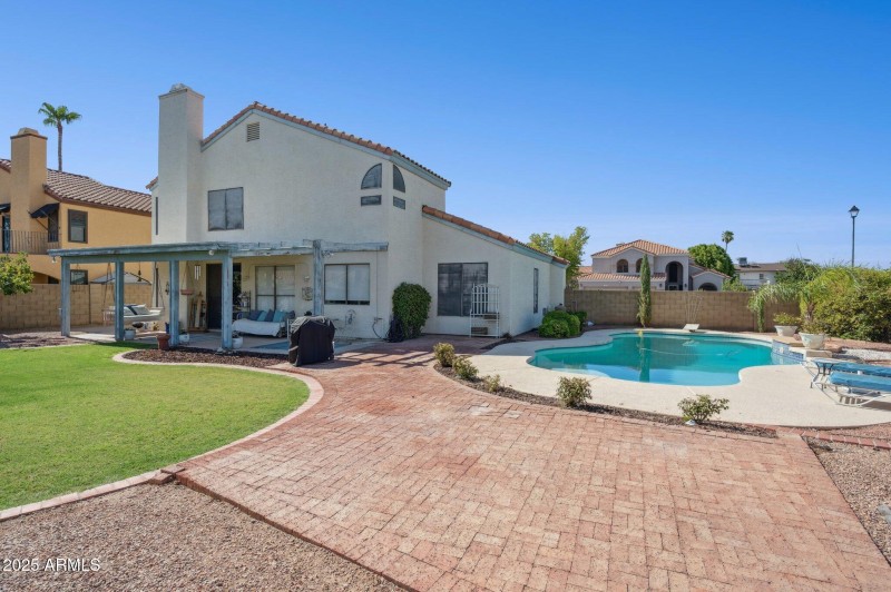 37-web-or-mls-2601-w-upland-dr