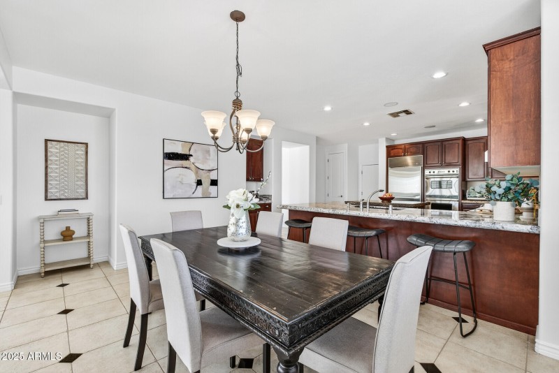 5312 N Sierra Hermosa
