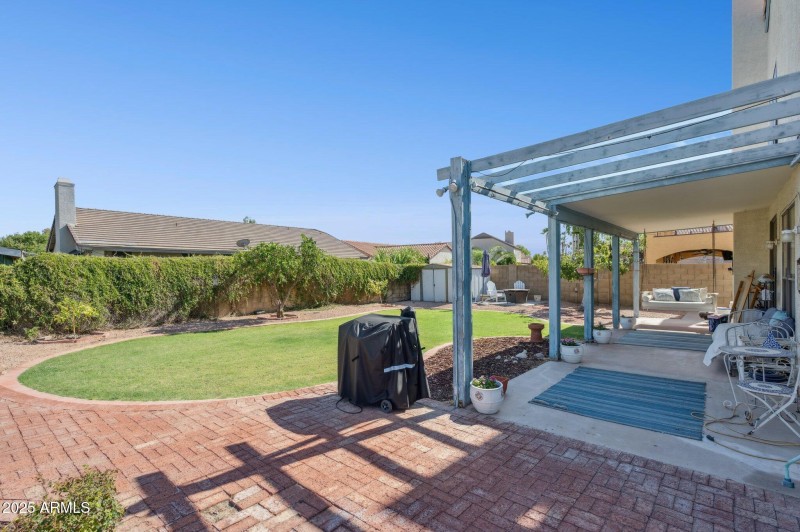 40-web-or-mls-2601-w-upland-dr