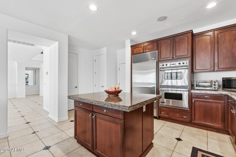 5312 N Sierra Hermosa