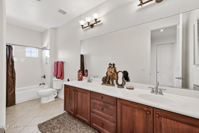 5312 N Sierra Hermosa