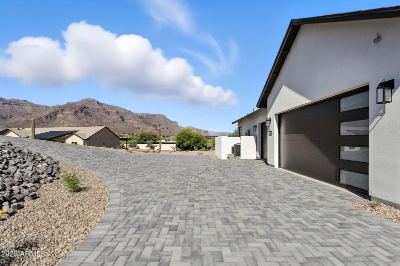 30-web-or-mls-South Veronica-30
