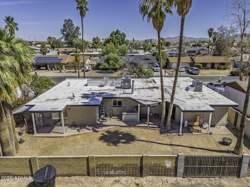 1219 E Avenida Ellena-40