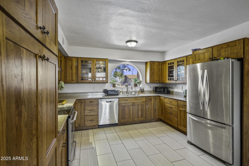 1219 E Avenida Ellena-8