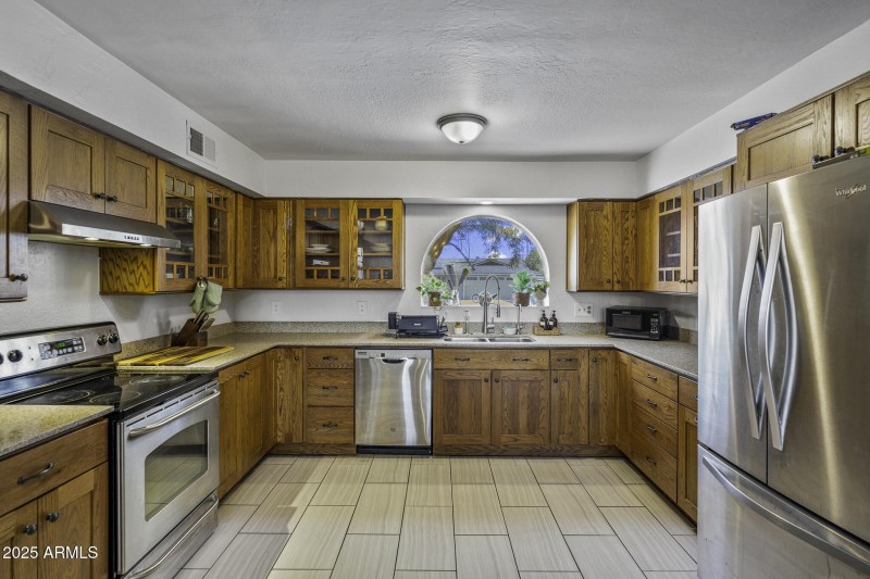 1219 E Avenida Ellena-9