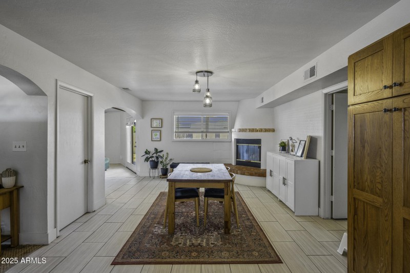 1219 E Avenida Ellena-11