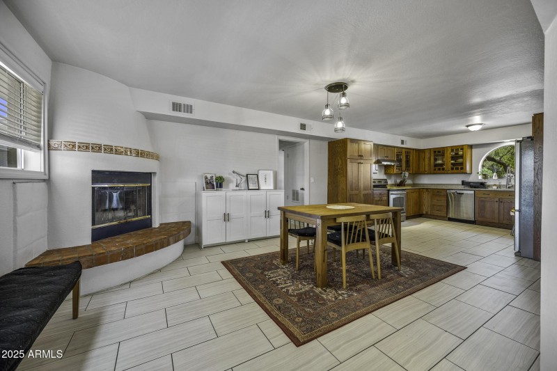 1219 E Avenida Ellena-14