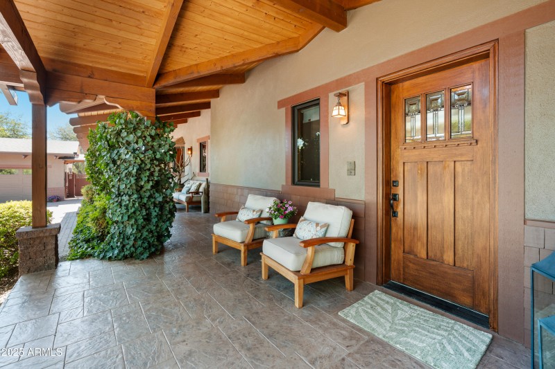 08-Front Covered Patio