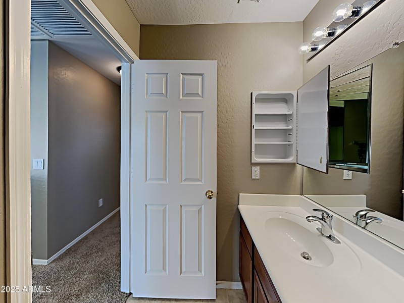 1004915.8559 W Jocelyn Terrace_11