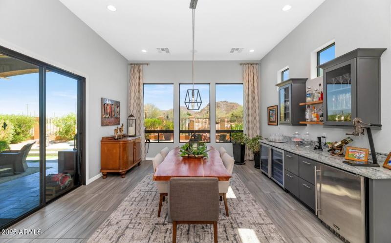 2352 N Estates Cir-large-014-032-2352 N