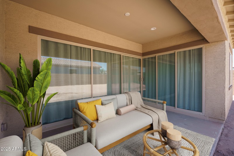 27VS) BACK PATIO