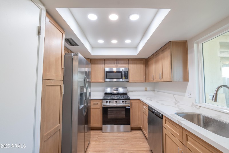 Kitchen (2)