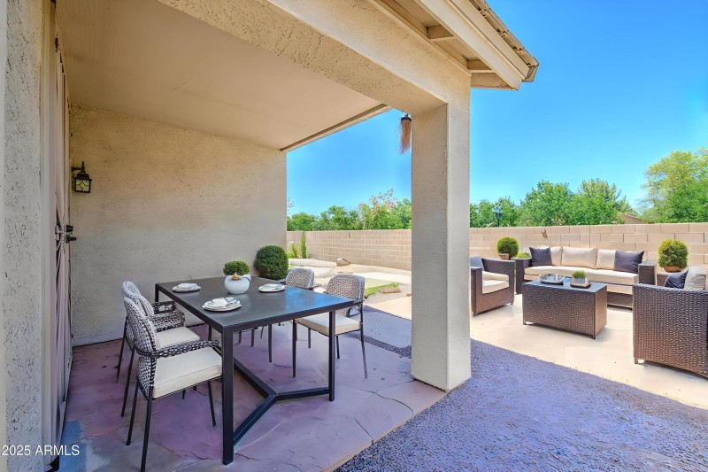 Rear-2 - Outdoor - Modern - 1