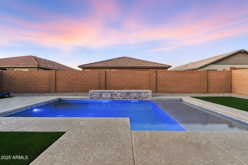 Backyard w/ Pool