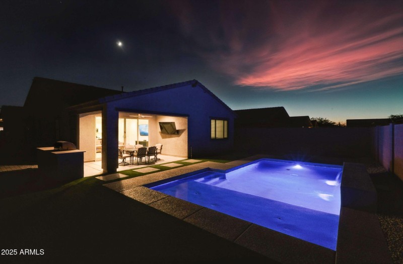 Backyard w/ Pool
