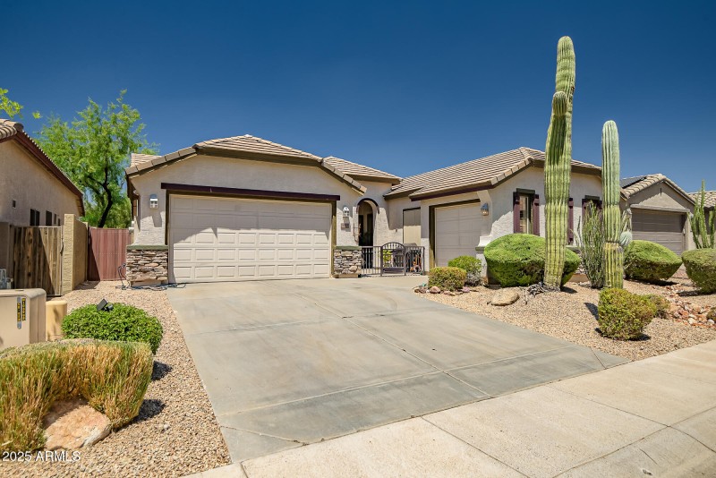 3-Car Garage