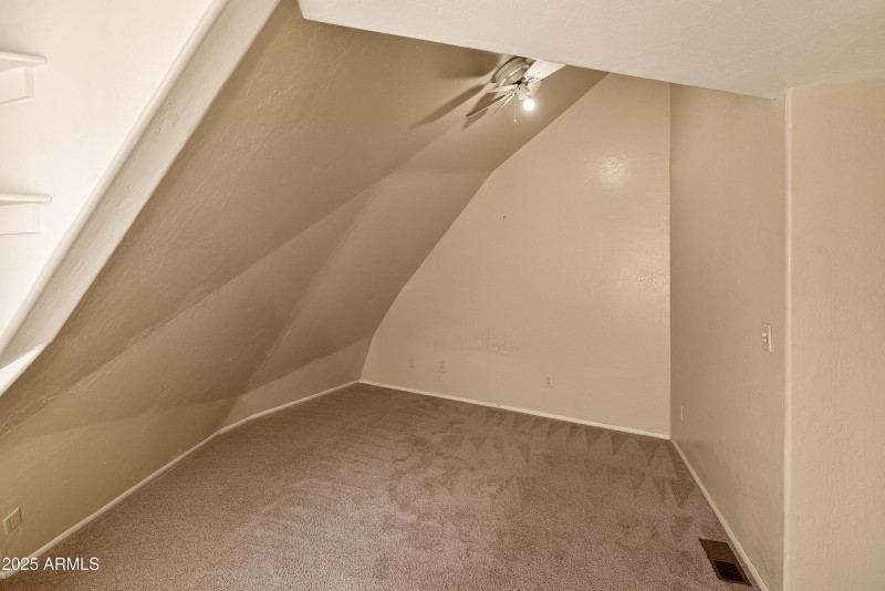 JL_10875EPearTreeDr-interiors-29