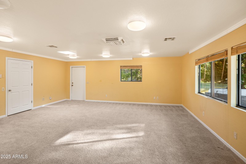 JL_10875EPearTreeDr-interiors-01