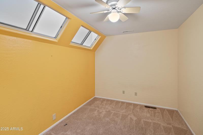 JL_10875EPearTreeDr-interiors-25