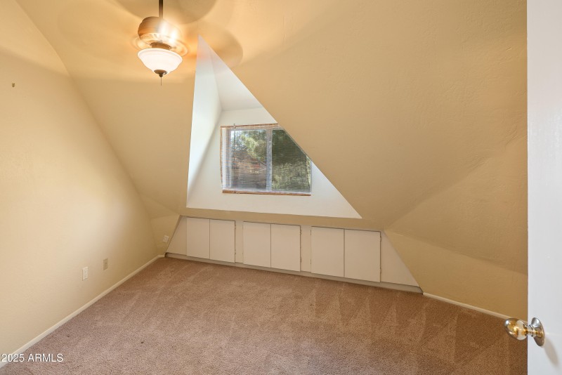 JL_10875EPearTreeDr-interiors-22