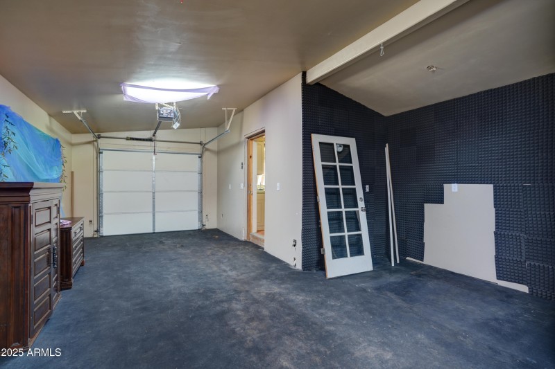 Garage 2