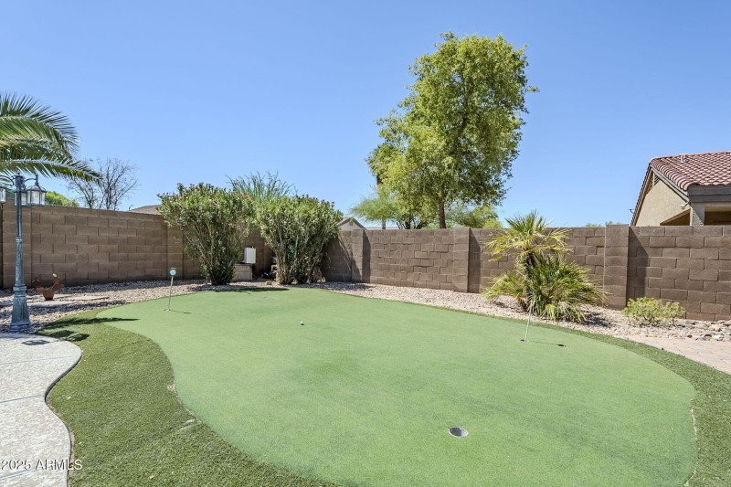 Putting green