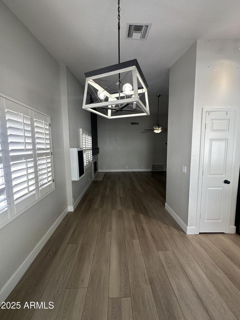 Eat In Kitchen Dining Area