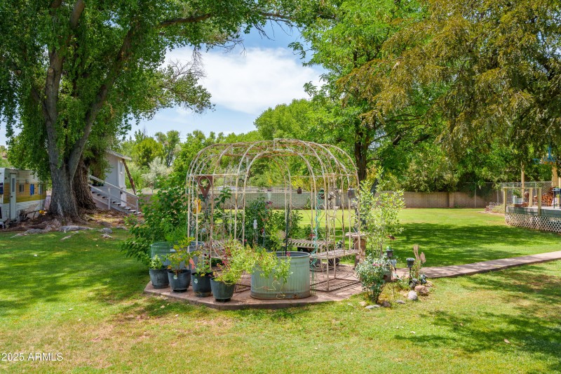 1205 S Brookside Dr Cornville AZ-19