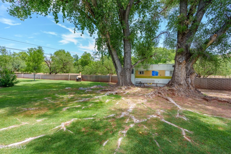 1205 S Brookside Dr Cornville AZ-25