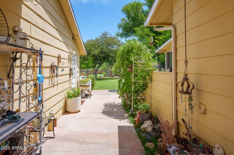 1205 S Brookside Dr Cornville AZ-64