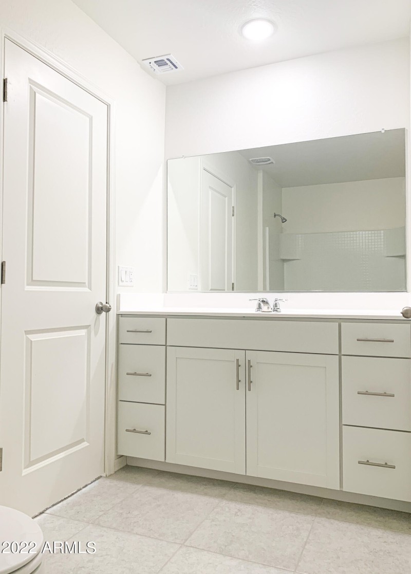 upstairsbathjackjill