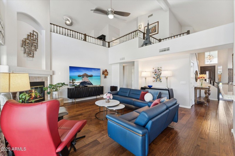 10-Family Room