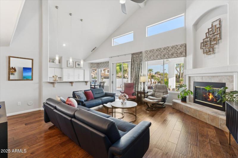 11-Family Room