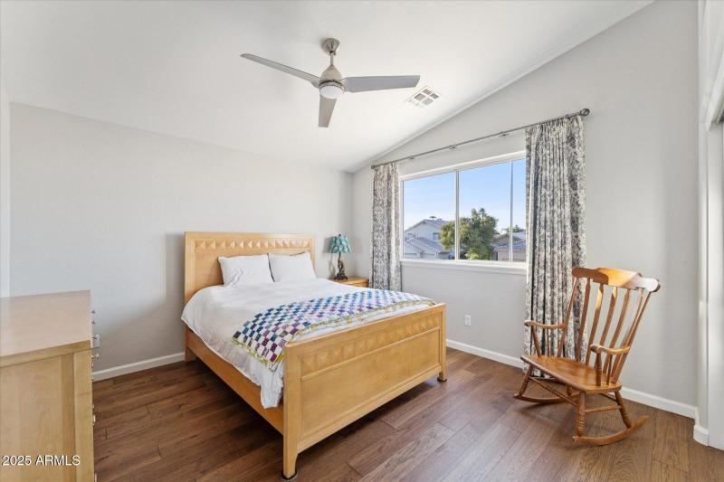 34-Bedroom 3